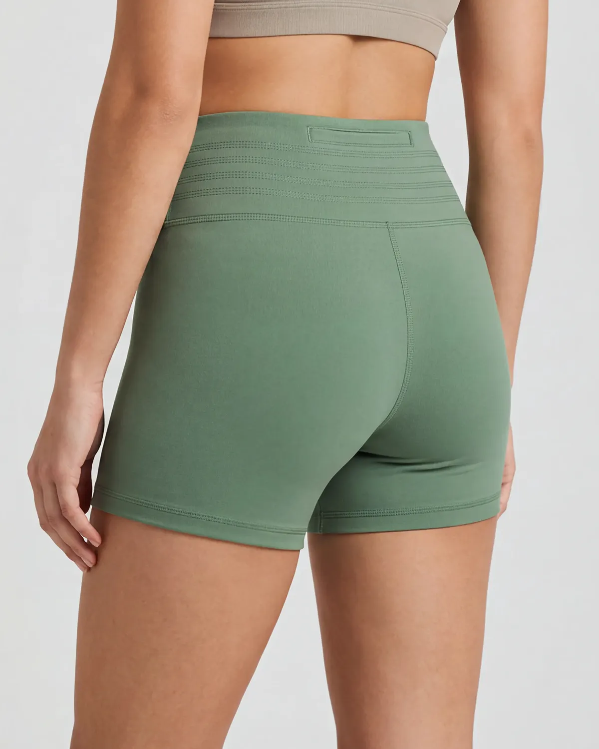 Four-line topstitch short, three-quarter back view